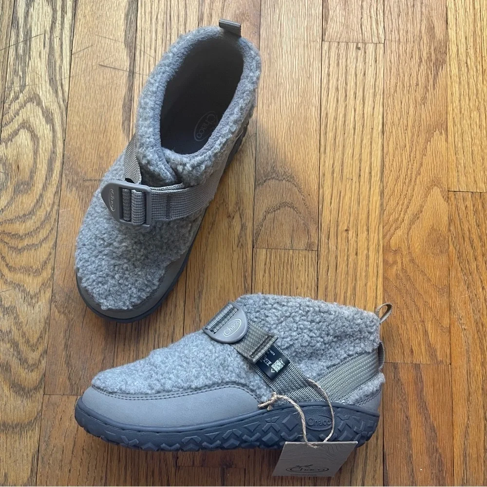 NEW Chaco Kids Ramble Fluff Boots JCH180350 Light Grey Size 3 NWT